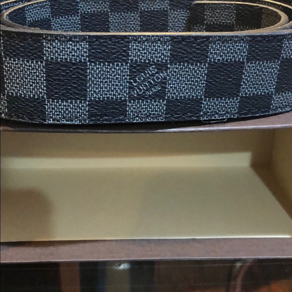Louis Vuitton belt - Picture 4 of 4